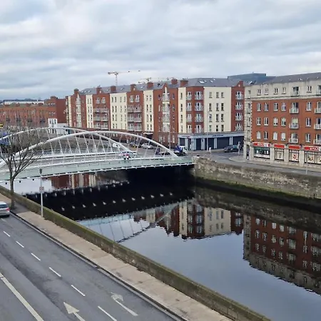 Riverside Duplex Walk To Temple Bar & Guinness's Апартаменты
